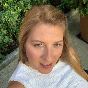 Meet your Posher, Sophia